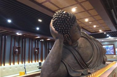 金牌建筑打造的主题餐厅室内与特色雕塑